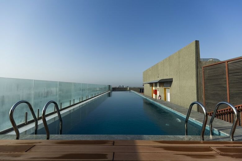 Hotel Doubletree By Hilton Ahmedabad