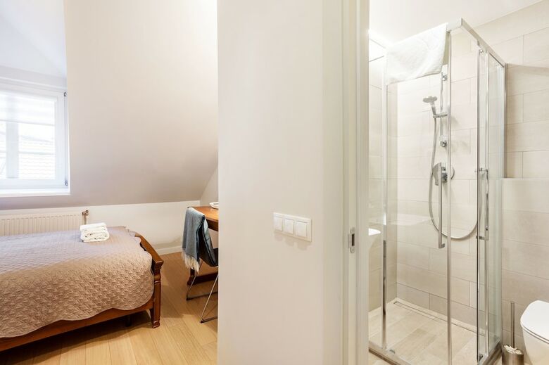 Jolly Apartments