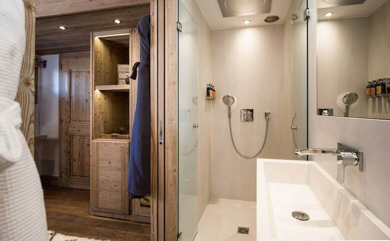 Chalet Tyrosolios - Near Meribel Ski Resort