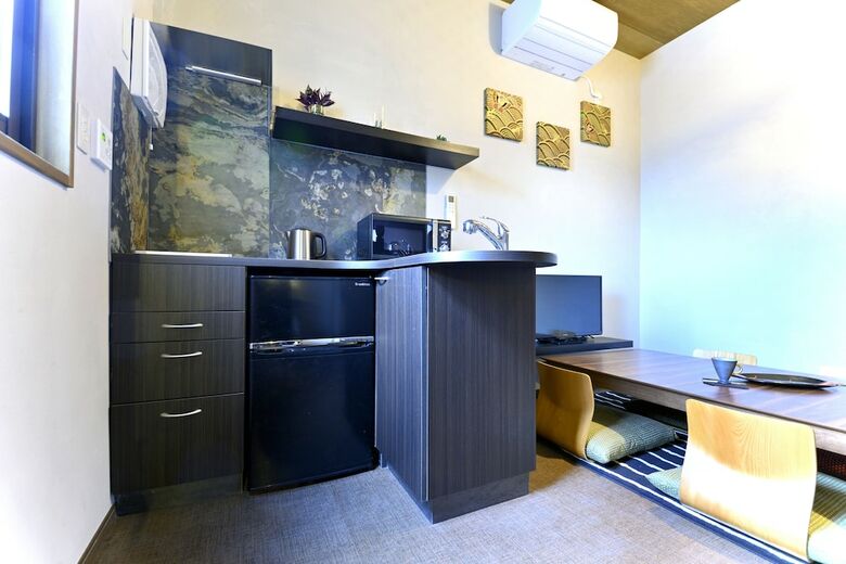 Apartamentos Nishichayagai Muu House Hotel