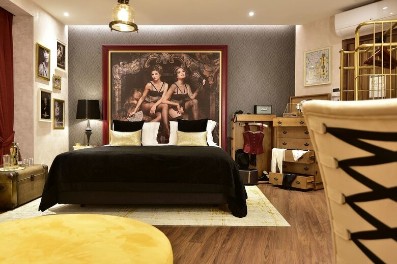 Maxime Hotel