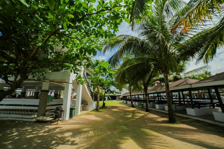 Hotel Bataan White Corals Beach Resort