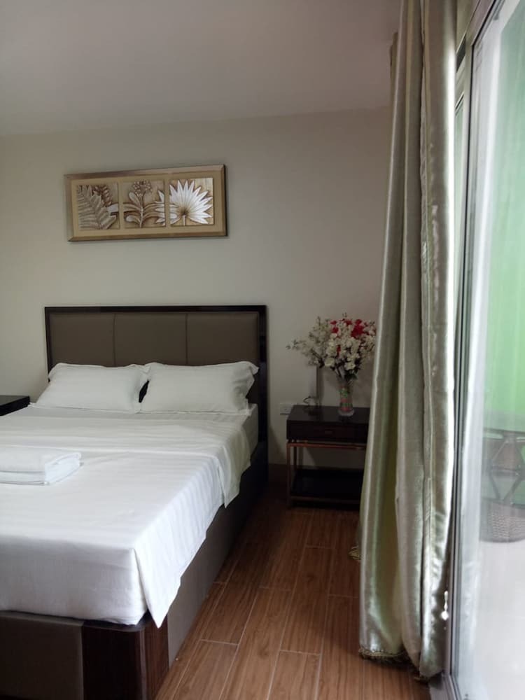 Meaco Royal Hotel-batangas City