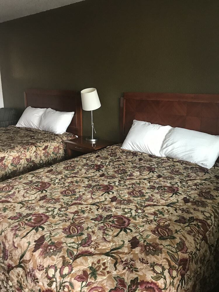 West Main Motel