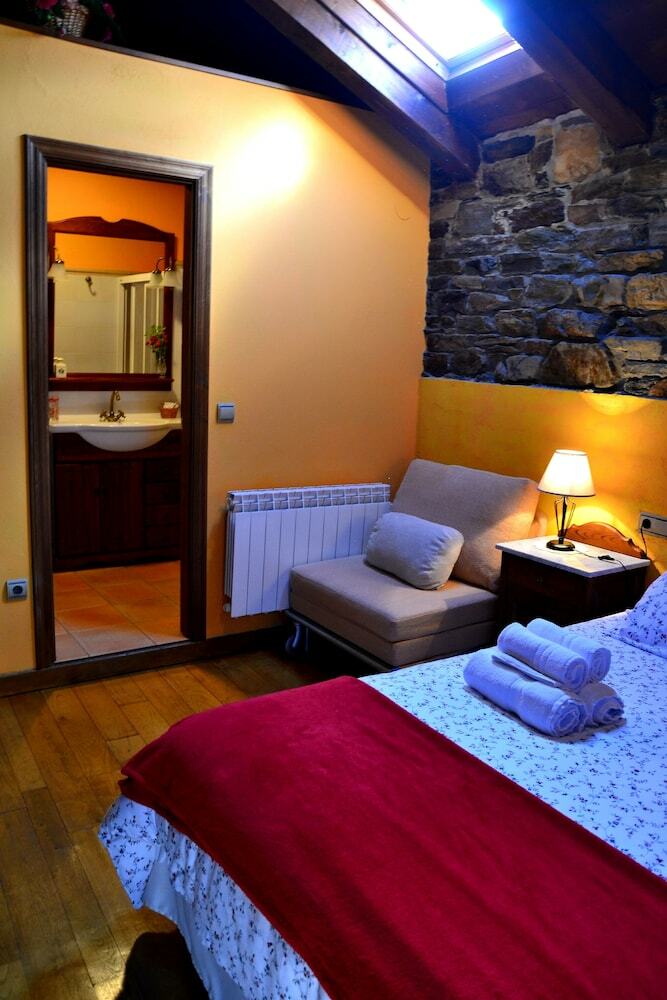 Apartamentos Rurales Ron