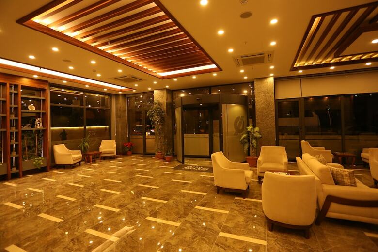 Oytun Park Hotel