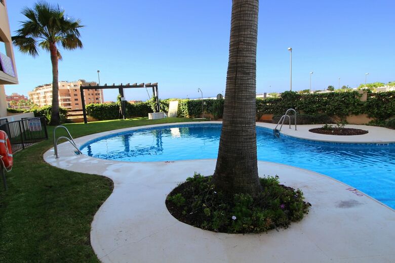 Albardi 3�a - Magn�fico Apartamento En Aguadulce