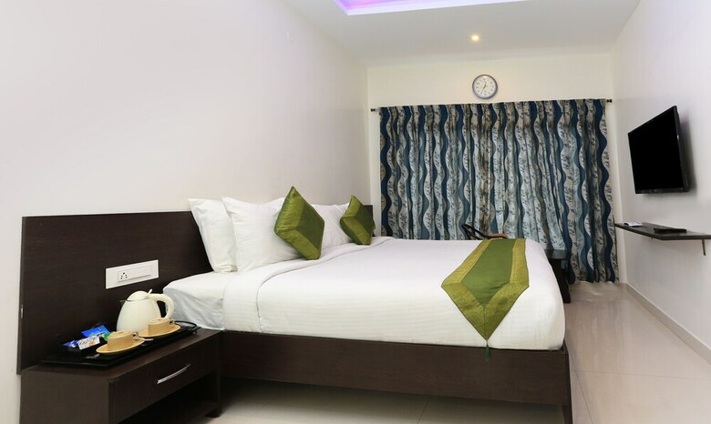 Hotel Treebo Trend Light House
