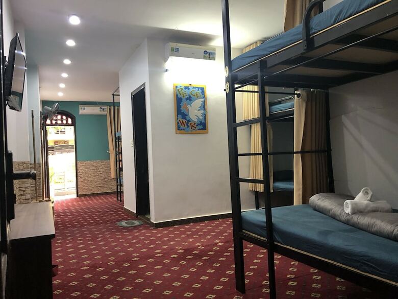 Hostal Buncha House