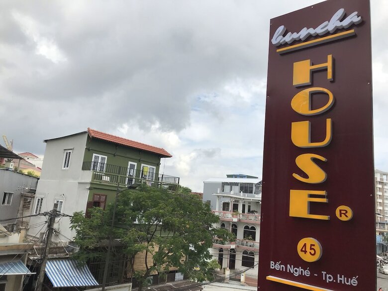 Hostal Buncha House