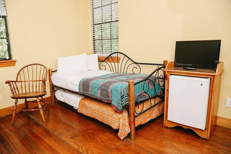 Bed & Breakfast Inn On The Riverwalk