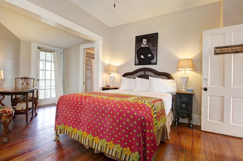 Bed & Breakfast Inn On The Riverwalk