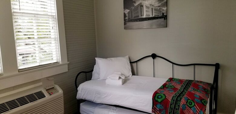 Bed & Breakfast Inn On The Riverwalk