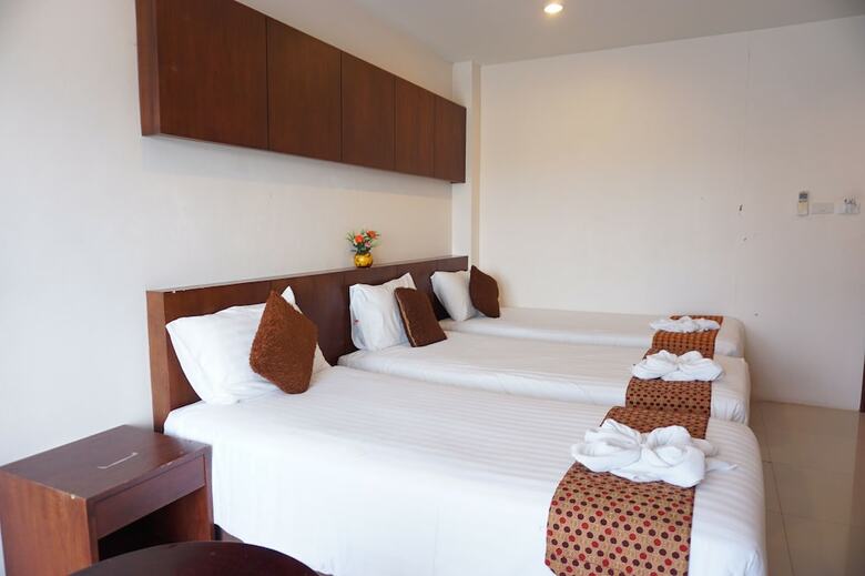 Hotel 7 Sky Residency