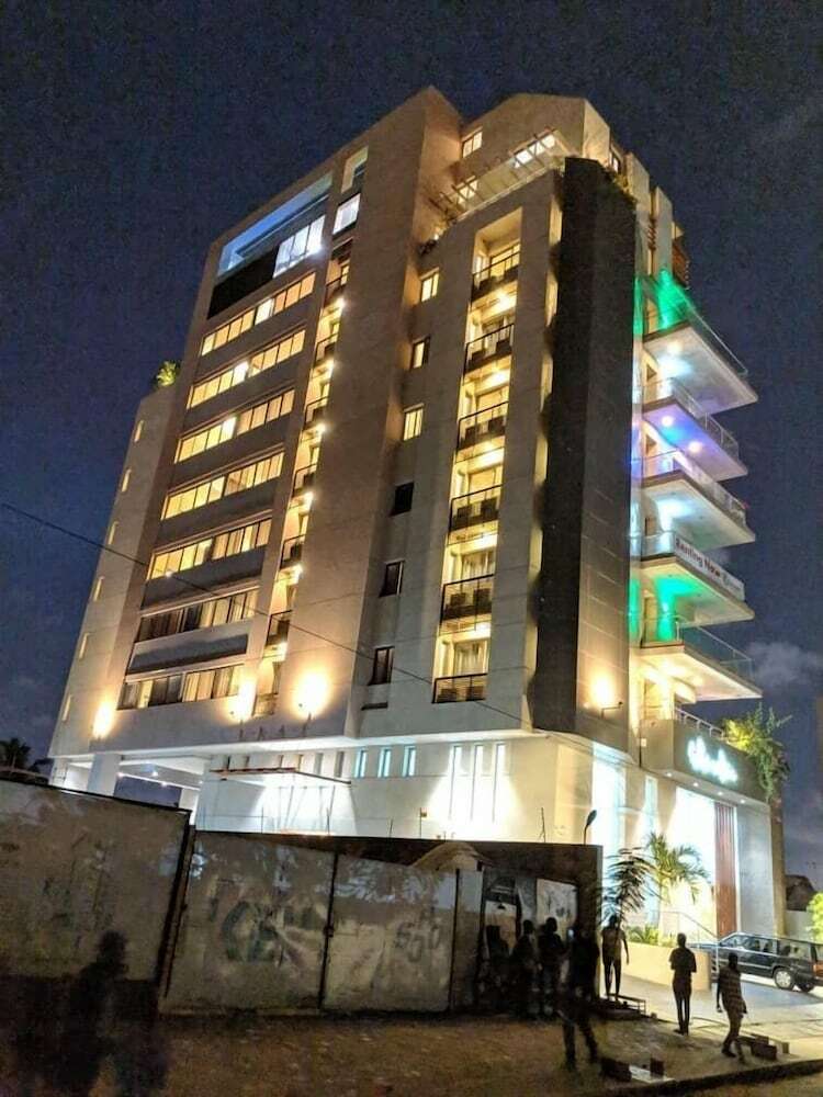 The Urban Apartments & Suites