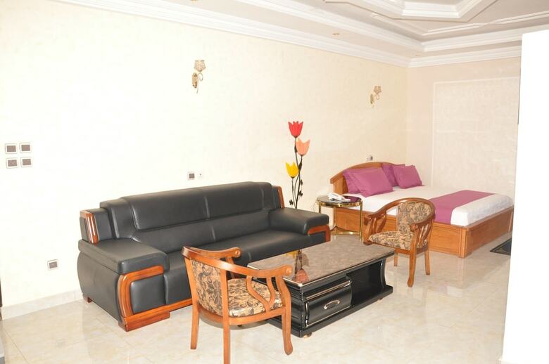 Diamond Hotel
