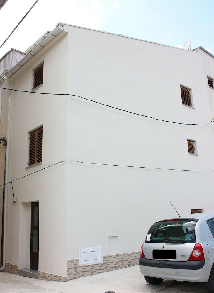 Hotel Nana Marusha Old Town Home