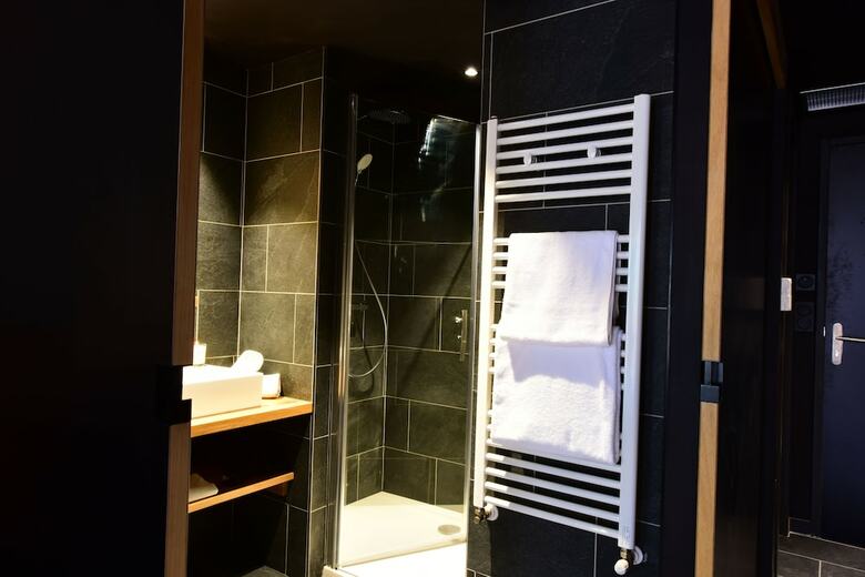 Hotel H�tel Le Mon�tier