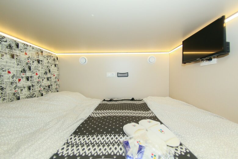 Hostal Kupe Capsule Hotel & Hostel