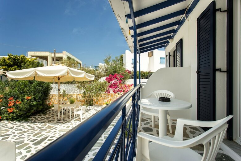 Hotel Theologos Place