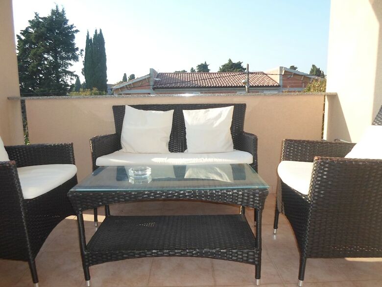 Apartmani Golic