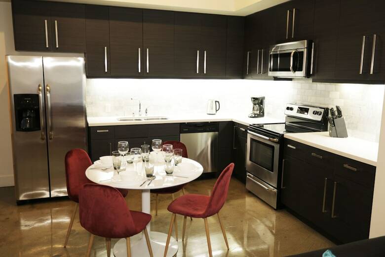 Aparthotel Downtown Lofty Suites
