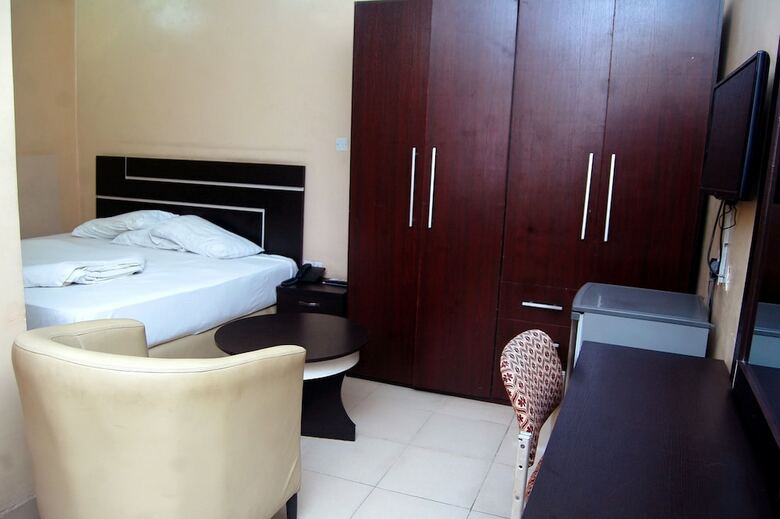 Oasis Green Garden Hotel