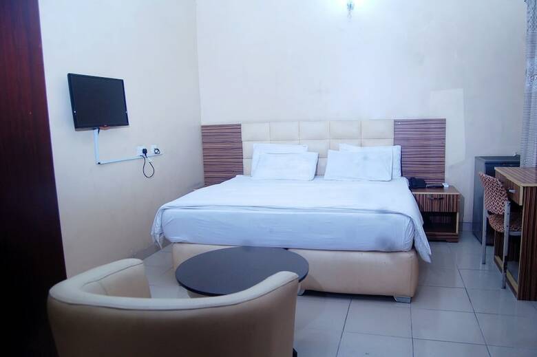Oasis Green Garden Hotel