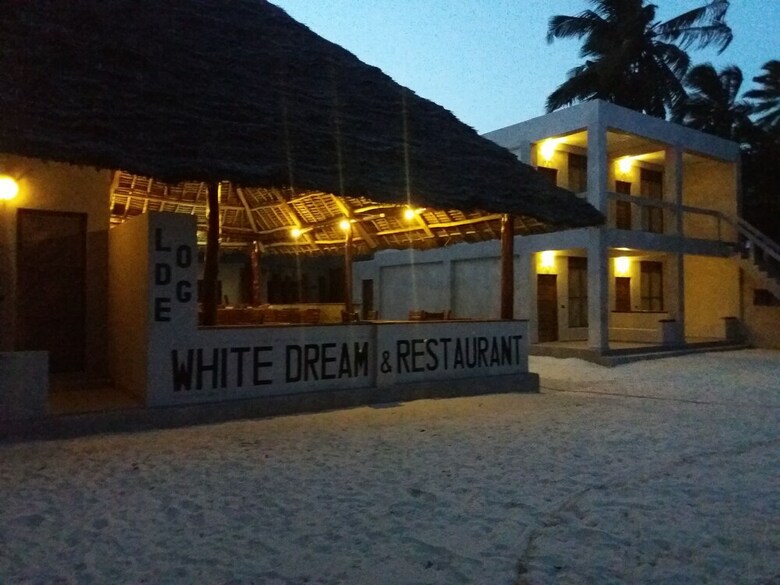 Posada White Dream Lodge & Restaurant