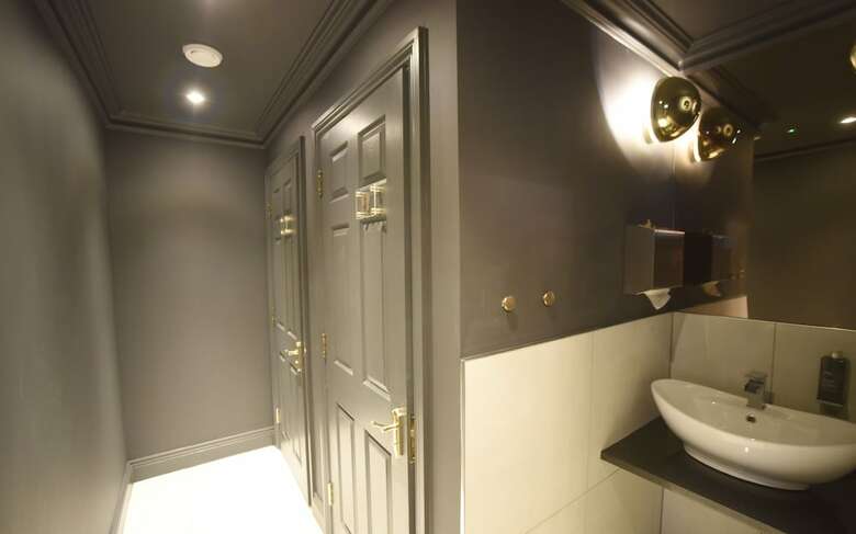 Hotel The Pack And Carriage London