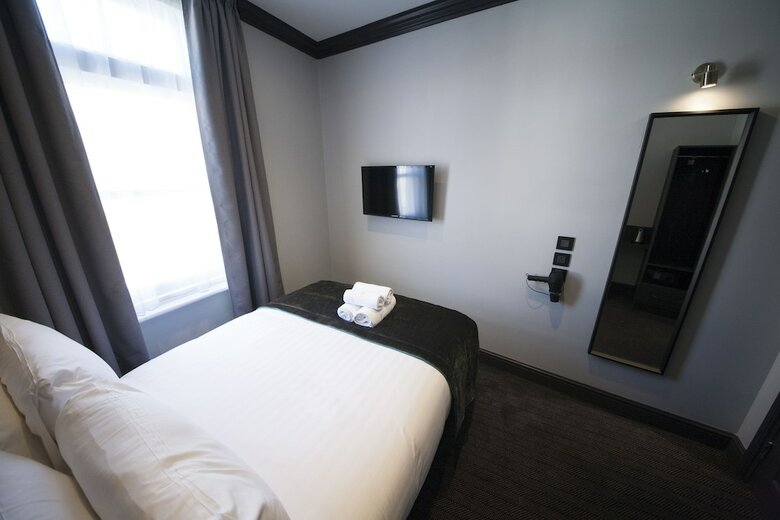 Hotel The Pack And Carriage London