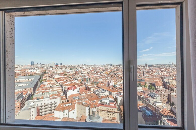 Home Club Torre Madrid Apartments