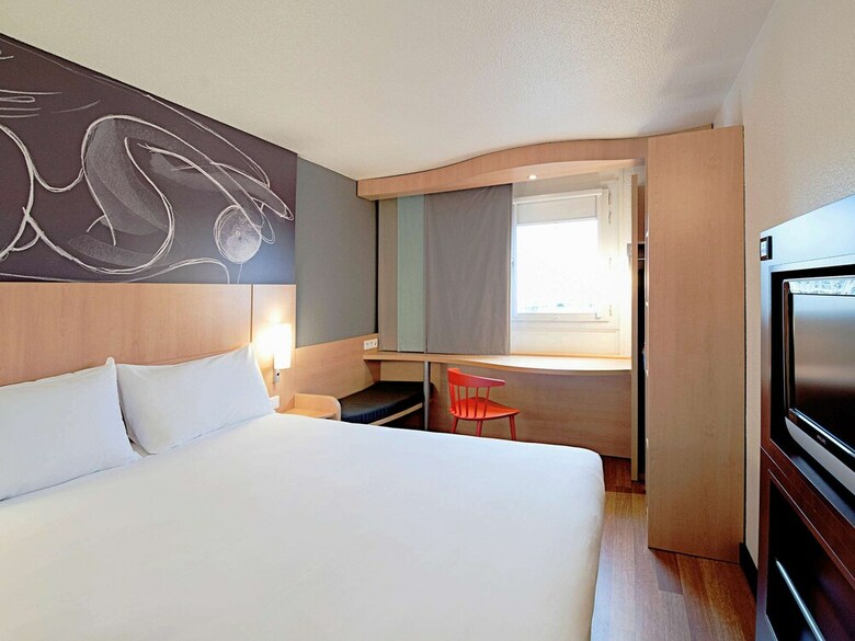 Hotel Ibis Budget Aubenas