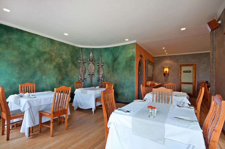 Singa Lodge - Lion Roars Hotels & Lodge