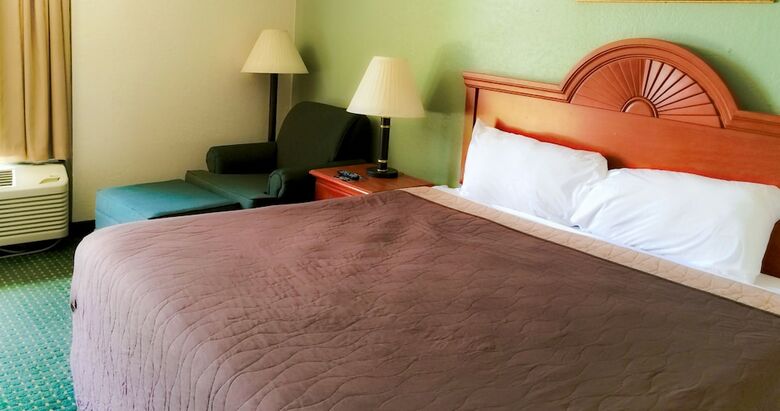 Motel Stay Inn And Suites