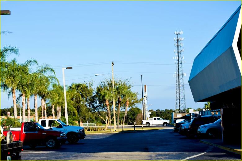 Motel Stay Inn And Suites