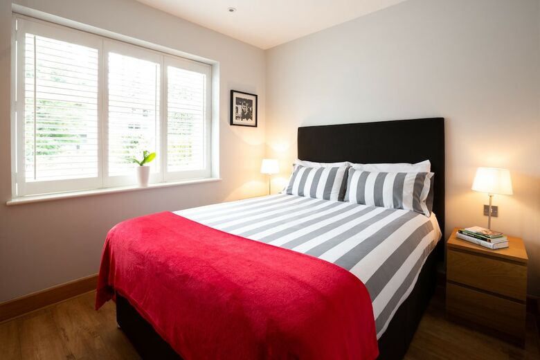 Apartamentos Homefromholme Alban House