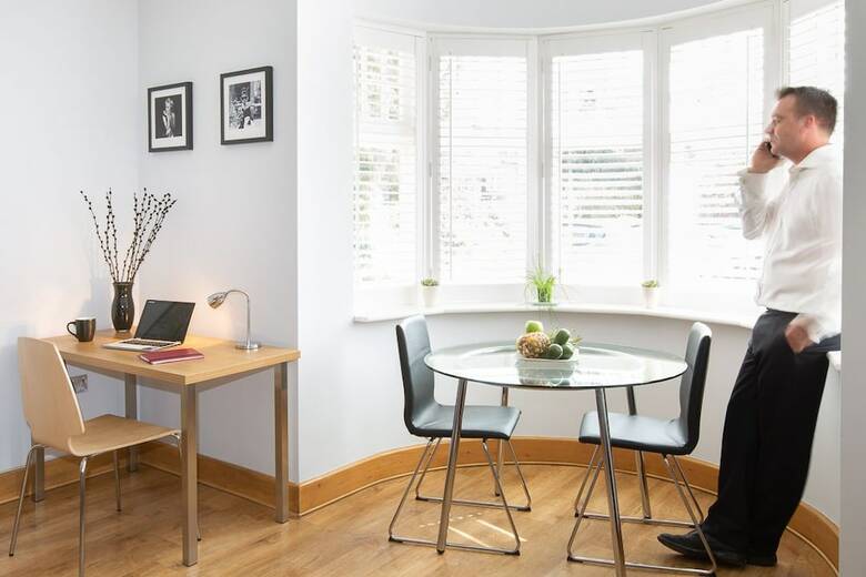 Apartamentos Homefromholme Alban House