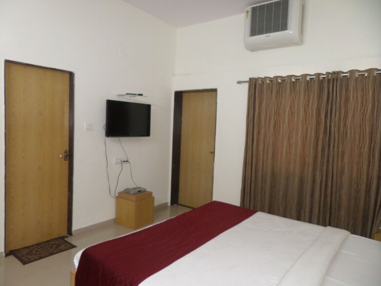Hotel Kaka's  Sai Krupa
