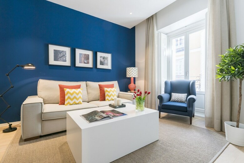 Home Club Barquillo Apartments