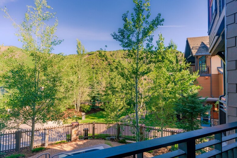 Capitol Peak Lodge By Snowmass Mountain Lodging