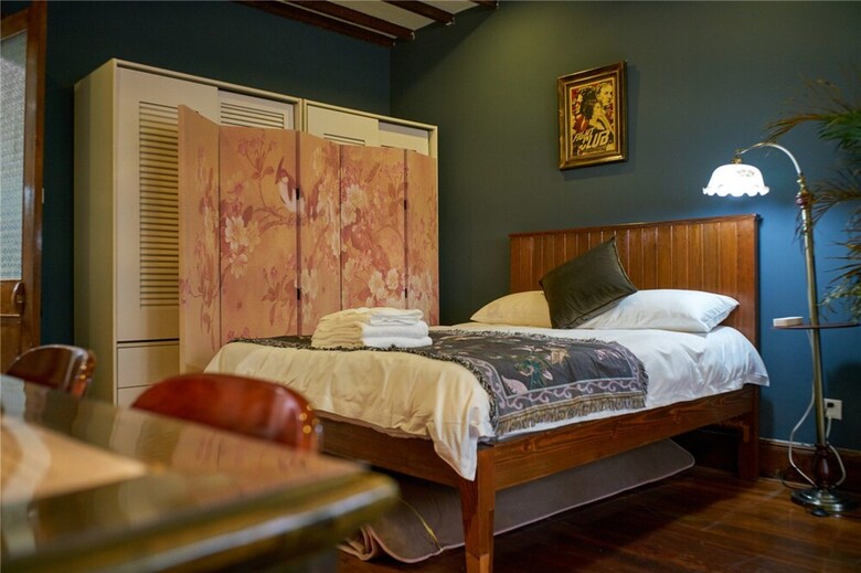 Hotel Once Grace- Retro Designers' House
