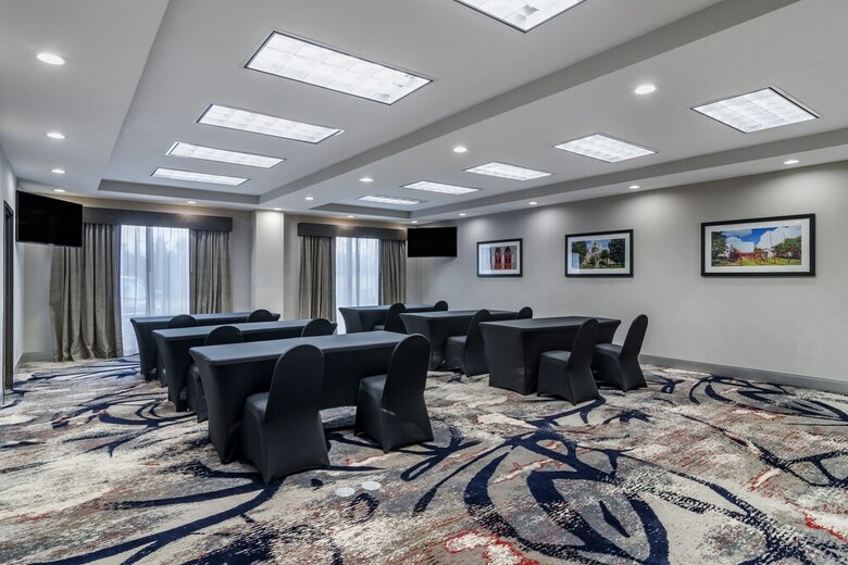 Hotel Comfort Suites Mcdonough Atlanta South