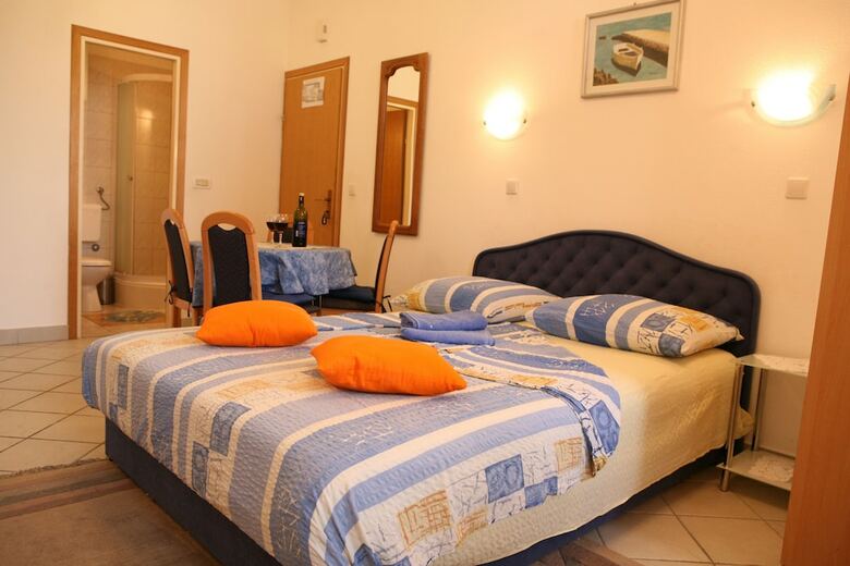 Apartamentos Sea Front Stone House