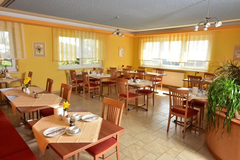 Golf & Therme Sonnenpension Hotel Garni