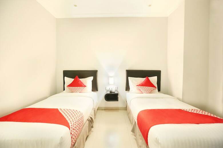 Hotel Oyo 136 Manggis Inn