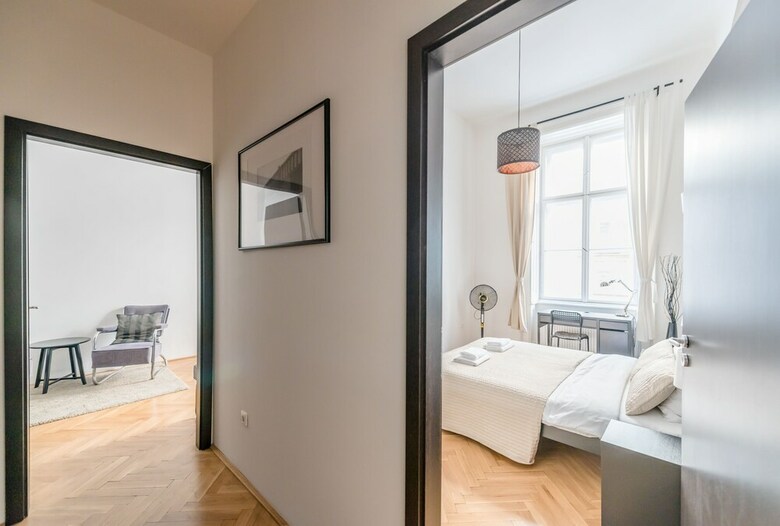 Oasis Apartments - Doh�ny Street I