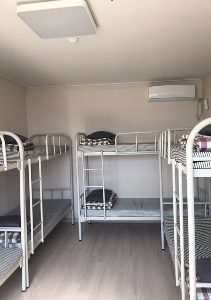 Hostal Backpack Season 2 Guesthouse - Hostel