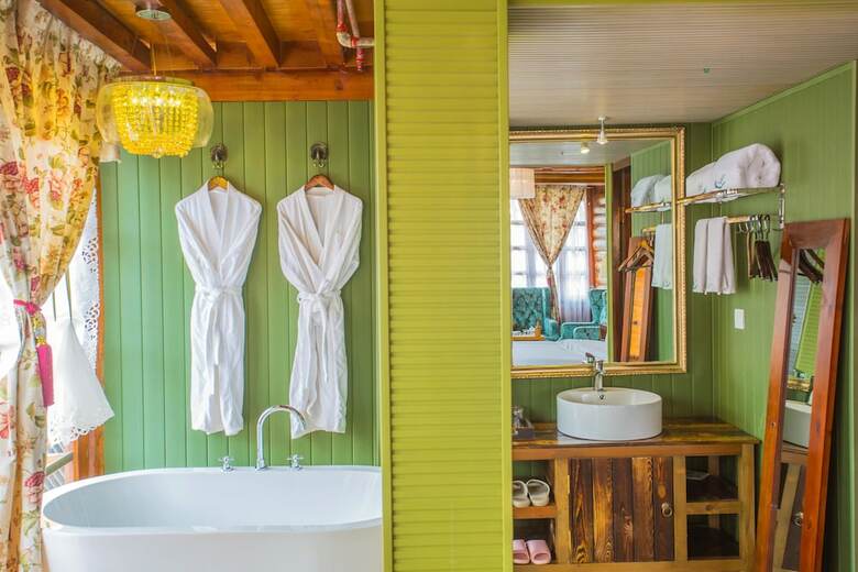 Hostal Lugu Lake Love Inn