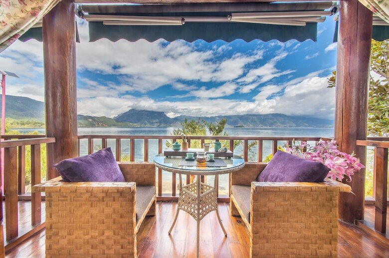 Hostal Lugu Lake Love Inn